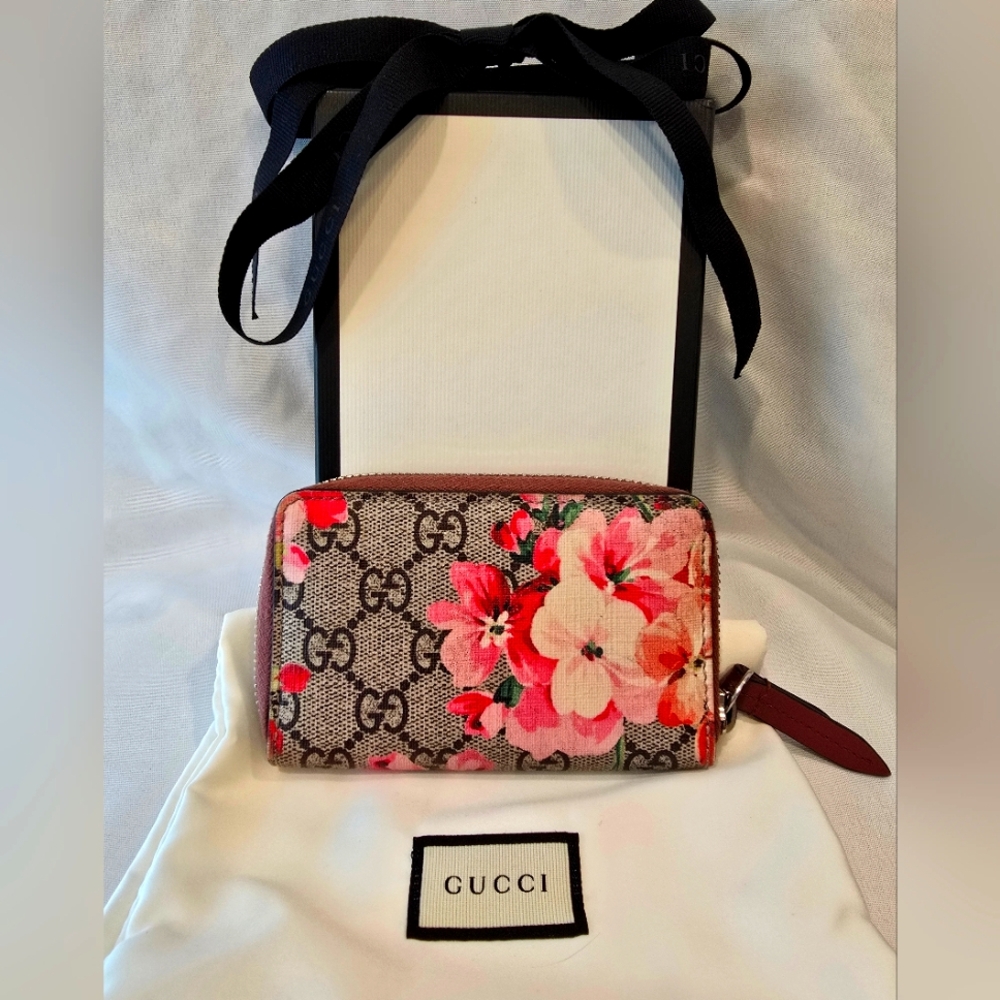 Gucci  Supreme Blooms Pink and Brown  Wallet/ Card Case
